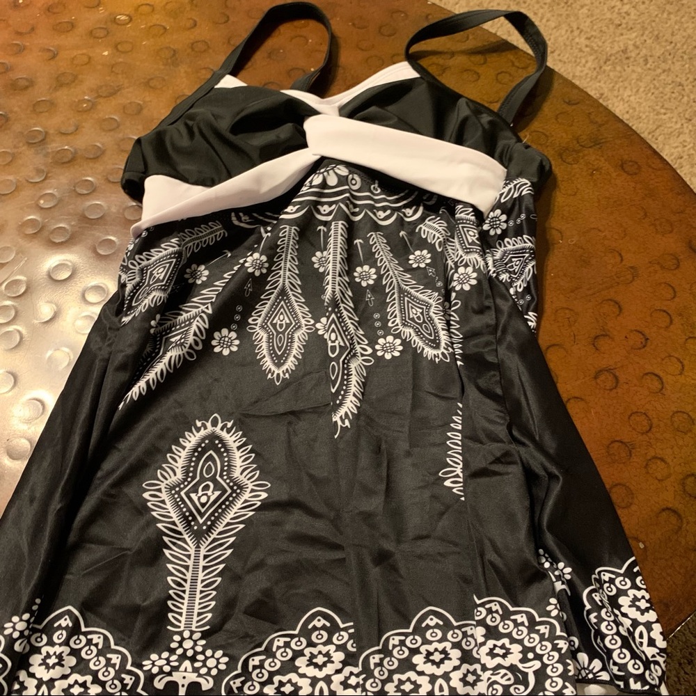 Women's Tankini Swim Swimsuit top Black sz med